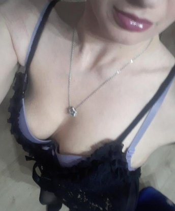 Милая и ласковая кошечка приглашает на чашечку чая в уютную обстановку. Жду тебя, мой милый, чтобы согреть в холодные вечера и принять твою нежность. 13795, 29 лет